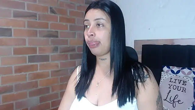 salome  hills1 online show from 04-08-26, 06:52