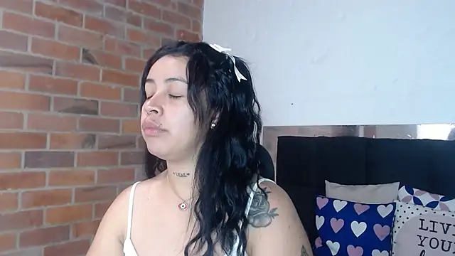 salome  hills1 online show from 07-15-26, 04:56