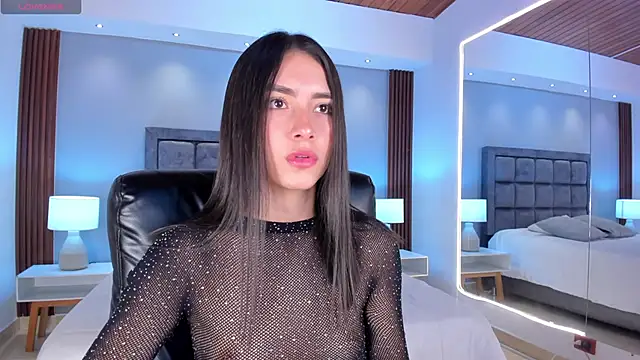 Emmaa Robertss online show from 12-13-24, 11:55