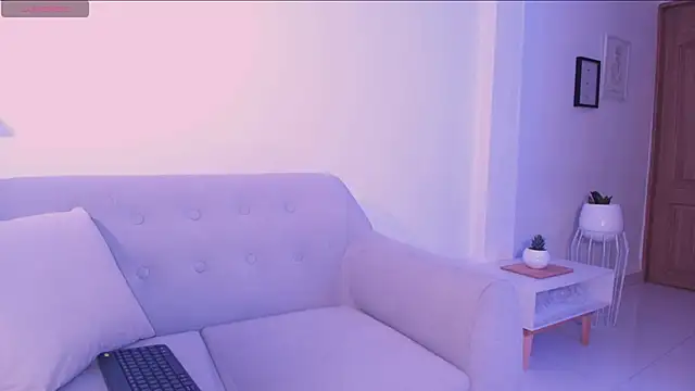 DannaHyde online show from 11-21-25, 06:50