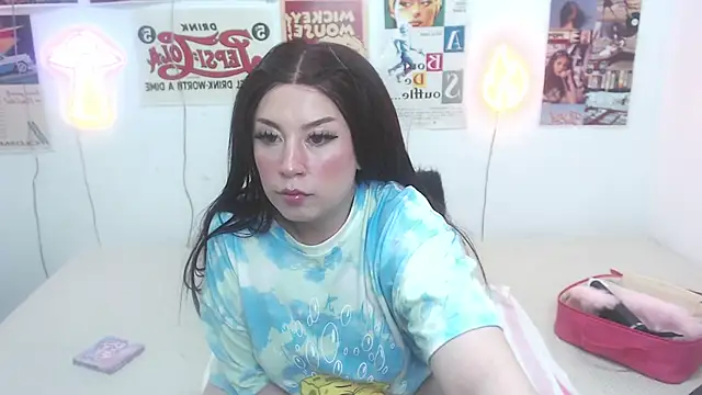 Snapshot of ari_rossee chatting on 02-08-25, 12:49 ari rossee online show from 02-08-25, 12:49