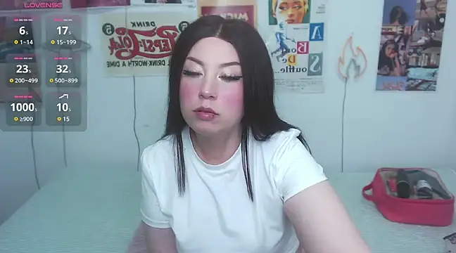 Snapshot of ari_rossee chatting on 03-12-25, 09:24 ari rossee online show from 03-12-25, 09:24