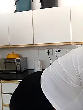 Snapshot of FreakyAngel3X chatting on 09-12-25, 09:42 FreakyAngel3X online show from 09-12-25, 09:42