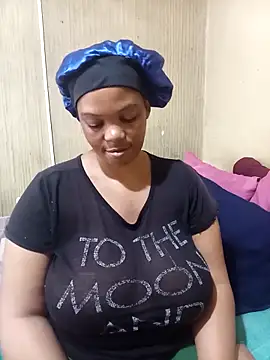 Snapshot of FreakyAngel3X chatting on 11-10-25, 08:24 FreakyAngel3X online show from 11-10-25, 08:24