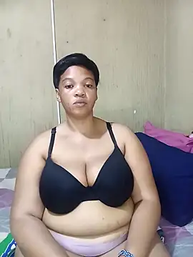 Snapshot of FreakyAngel3X chatting on 12-17-25, 08:37 FreakyAngel3X online show from 12-17-25, 08:37