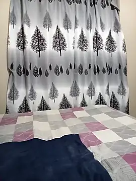 Snapshot of FreakyAngel3X chatting on 04-06-26, 05:47 FreakyAngel3X online show from 04-06-26, 05:47