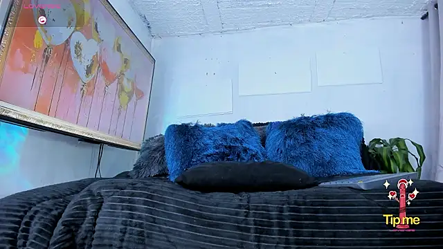 Mracialatina online show from 02-07-26, 04:11