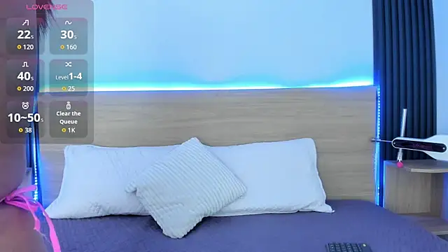 Chiqui milk  online show from 11-13-25, 07:35