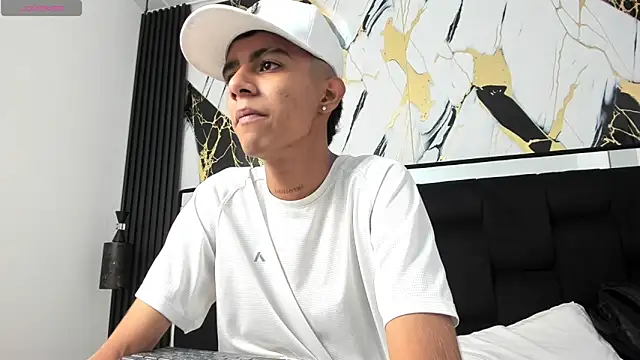 Snapshot of dikey_62 chatting on 01-11-25, 11:13 dikey 62 online show from 01-11-25, 11:13