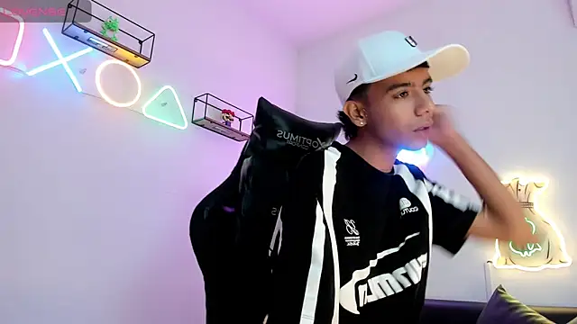 Snapshot of dikey_62 chatting on 01-30-25, 09:14 dikey 62 online show from 01-30-25, 09:14