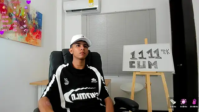 Snapshot of dikey_62 chatting on 02-01-25, 05:28 dikey 62 online show from 02-01-25, 05:28