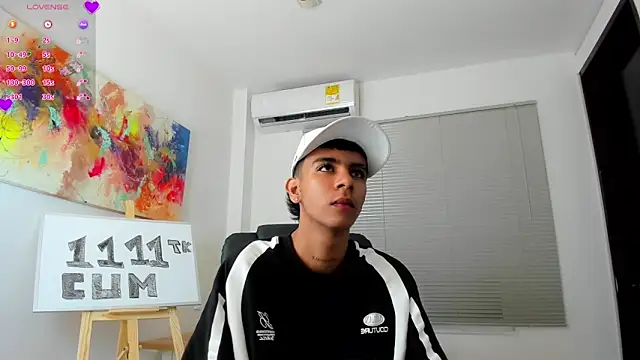 Snapshot of dikey_62 chatting on 02-01-25, 09:00 dikey 62 online show from 02-01-25, 09:00