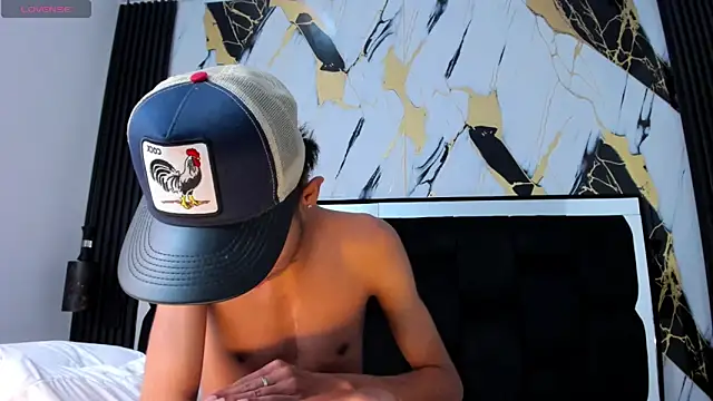 Snapshot of dikey_62 chatting on 02-06-25, 05:19 dikey 62 online show from 02-06-25, 05:19