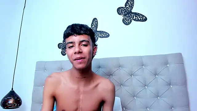 Snapshot of dikey_62 chatting on 02-13-25, 10:43 dikey 62 online show from 02-13-25, 10:43