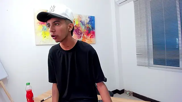 Snapshot of dikey_62 chatting on 02-28-25, 09:33 dikey 62 online show from 02-28-25, 09:33