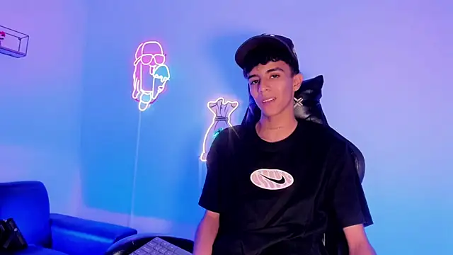 Snapshot of dikey_62 chatting on 09-27-25, 08:47 dikey 62 online show from 09-27-25, 08:47