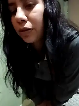 Michellluxo online show from 05-05-26, 12:40