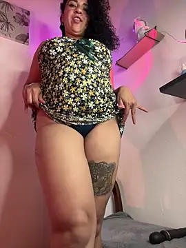 Snapshot of miss_grace_01 chatting on 03-20-25, 02:40 miss grace 01 online show from 03-20-25, 02:40