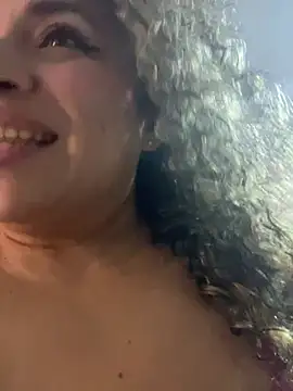 Snapshot of miss_grace_01 chatting on 08-08-26, 04:14 miss grace 01 online show from 08-08-26, 04:14