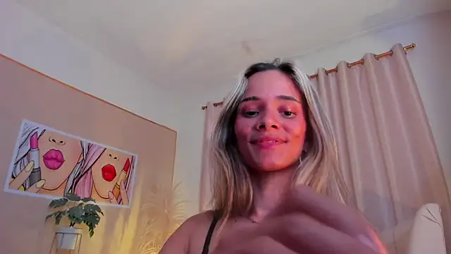 SkiinnyAna online show from 01-29-25, 10:43