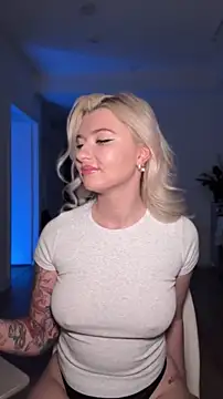 Anour amour online show from 04-25-26, 01:30