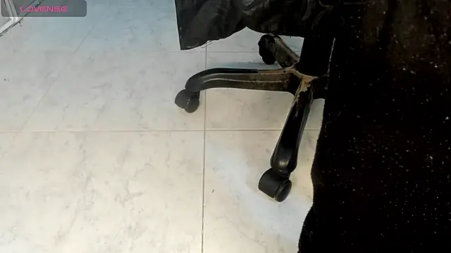 Lissalittlee online show from 03-11-25, 07:36