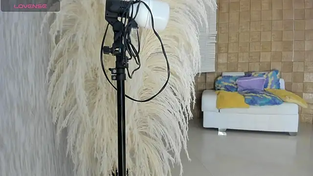 Lissalittlee online show from 09-21-25, 07:59