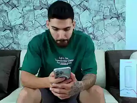 Snapshot of silvano_torres chatting on 01-27-25, 10:49 silvano torres online show from 01-27-25, 10:49