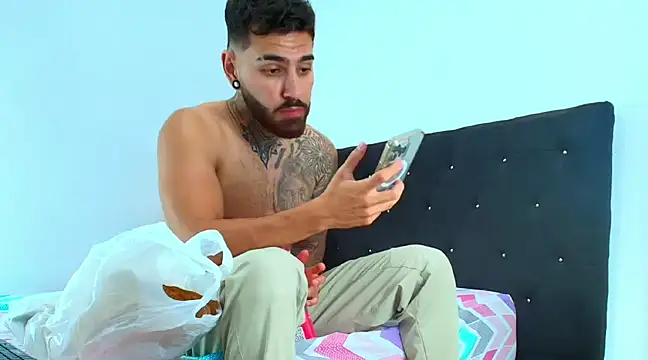 Snapshot of silvano_torres chatting on 03-01-25, 10:42 silvano torres online show from 03-01-25, 10:42