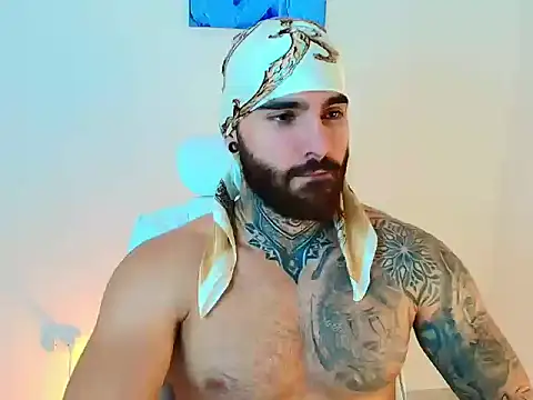 Snapshot of silvano_torres chatting on 01-13-26, 12:38 silvano torres online show from 01-13-26, 12:38