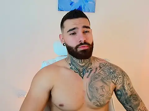 Snapshot of silvano_torres chatting on 01-14-26, 01:00 silvano torres online show from 01-14-26, 01:00