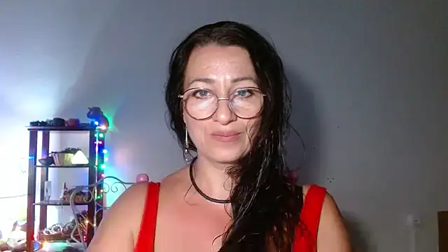 Snapshot of KeisyNeonX chatting on 10-21-25, 07:47 KeisyNeonX online show from 10-21-25, 07:47