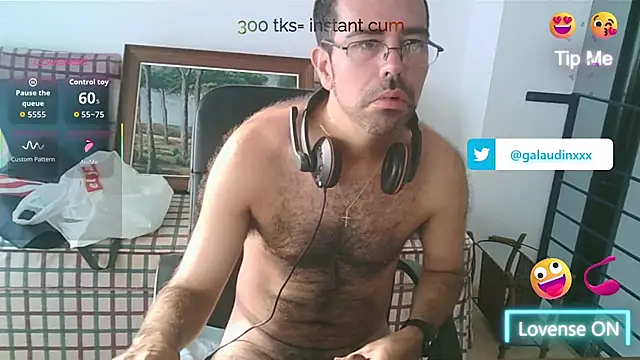 Snapshot of galaudin_3x_ chatting on 07-03-26, 06:31 galaudin 3x online show from 07-03-26, 06:31