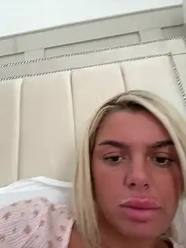 IrishTeenBarbie69 online show from 03-27-26, 09:53