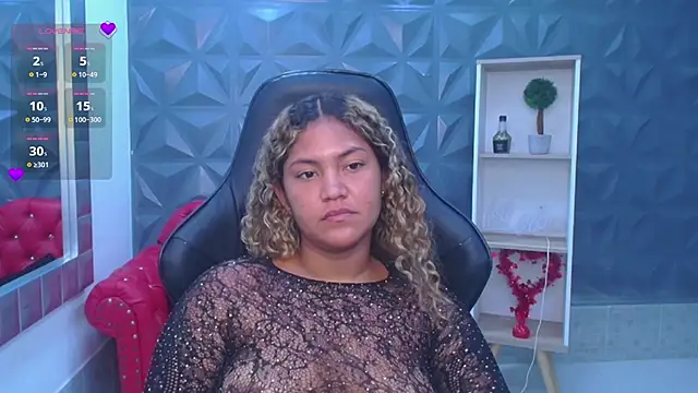 Cristal War online show from 04-21-26, 01:42