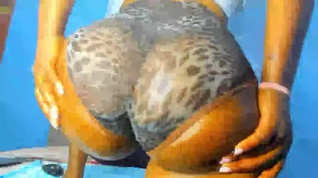 Snapshot of Natasha_Spencer chatting on 09-16-25, 09:21 Natasha Spencer online show from 09-16-25, 09:21