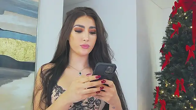 Snapshot of _BellaDonna_ chatting on 12-21-24, 02:09 BellaDonna online show from 12-21-24, 02:09