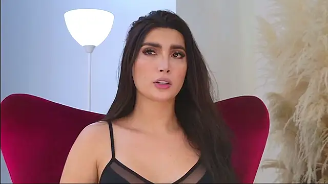 Snapshot of _BellaDonna_ chatting on 11-22-25, 01:15 BellaDonna online show from 11-22-25, 01:15