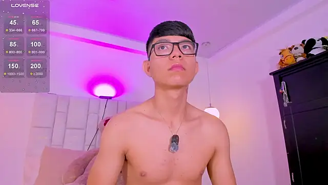 CodyTwink online show from 04-15-26, 01:29