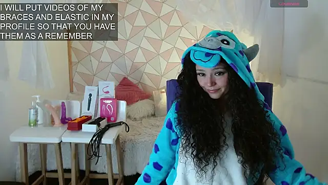 Snapshot of mapelove chatting on 03-04-25, 02:53 mapelove online show from 03-04-25, 02:53