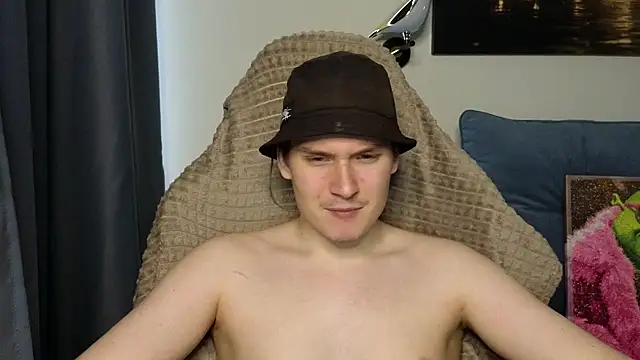 Snapshot of MoreRealAlex chatting on 04-30-26, 10:43 MoreRealAlex online show from 04-30-26, 10:43