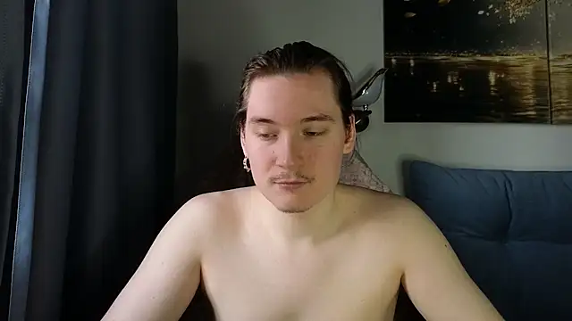 Snapshot of MoreRealAlex chatting on 05-05-26, 04:53 MoreRealAlex online show from 05-05-26, 04:53