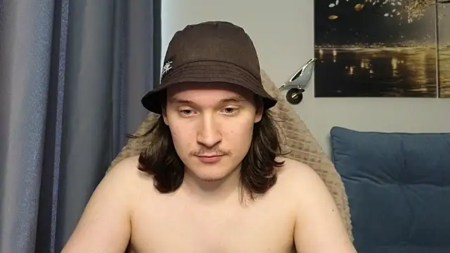 Snapshot of MoreRealAlex chatting on 05-06-26, 01:49 MoreRealAlex online show from 05-06-26, 01:49