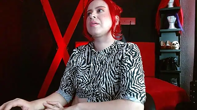 Naty slavedoll online show from 03-06-25, 07:21