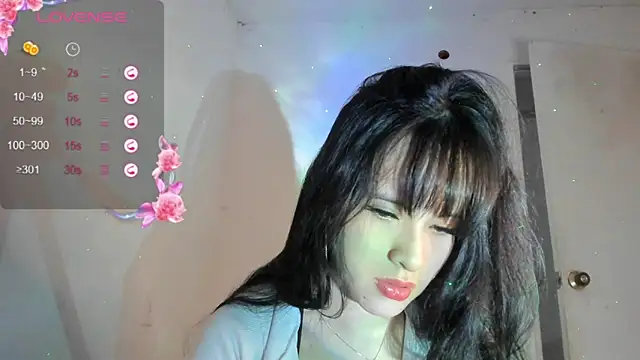 Snapshot of lolacute69 chatting on 10-11-25, 03:17 lolacute69 online show from 10-11-25, 03:17