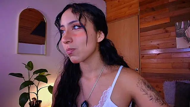 amber curly online show from 08-03-26, 08:12