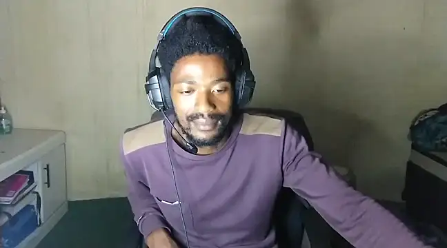 gldnmvsk XO online show from 03-05-25, 08:53