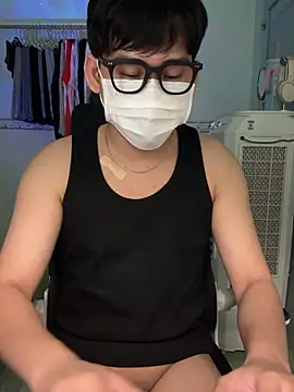 Snapshot of MinhTuanLive chatting on 03-15-25, 04:21 MinhTuanLive online show from 03-15-25, 04:21