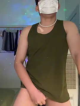 Snapshot of MinhTuanLive chatting on 03-17-25, 02:56 MinhTuanLive online show from 03-17-25, 02:56