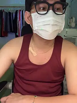 Snapshot of MinhTuanLive chatting on 03-19-25, 10:33 MinhTuanLive online show from 03-19-25, 10:33